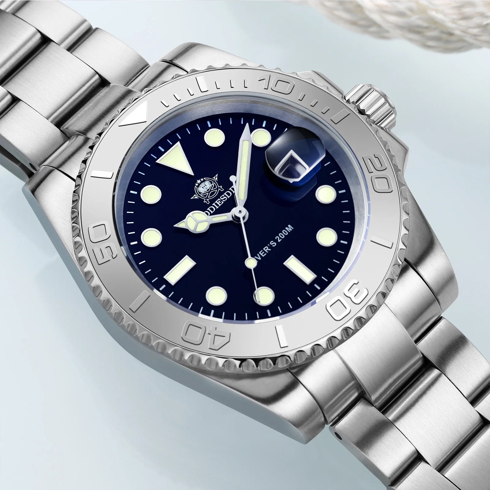 Invictus Submariner