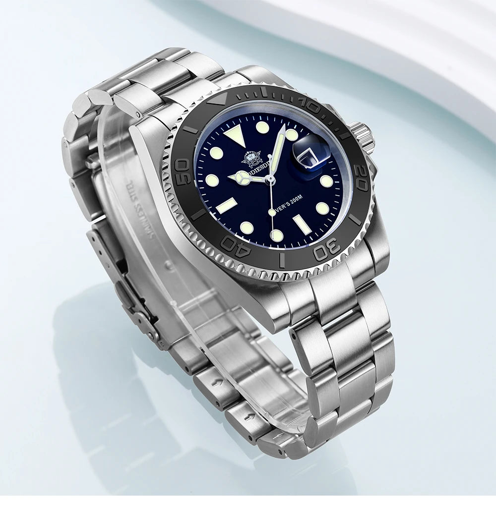 Invictus Submariner